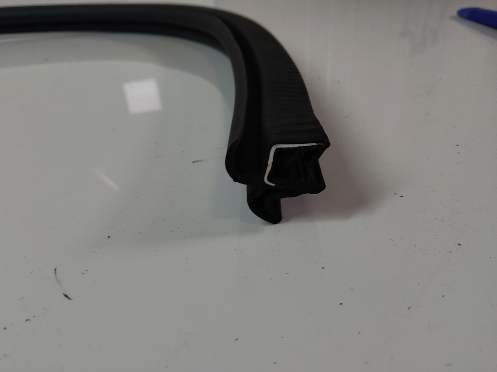 [MTD-507435] Junta de puerta FERRARI 296 GTS CABRIOLET 3.0 V6 Hybrid F163BC PHEV