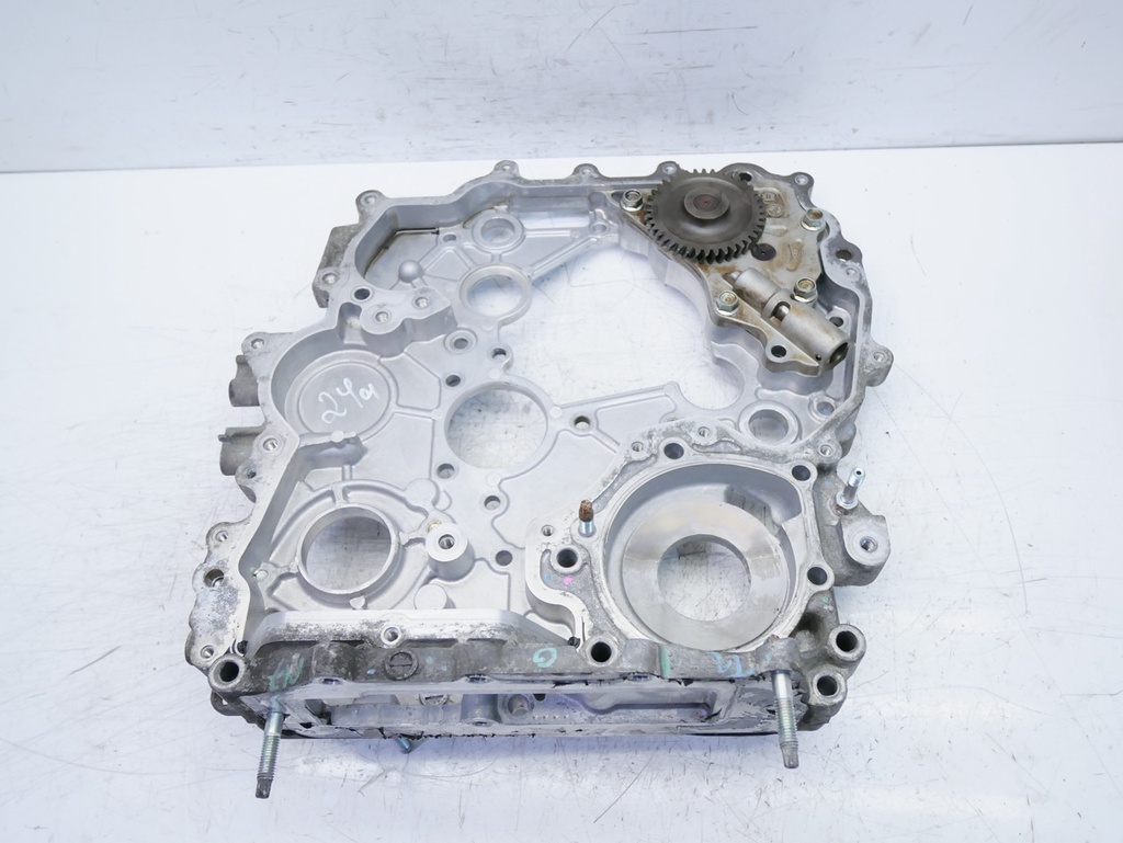[MTD-416749] Tapa frontal Isuzu D-Max 2.5 CRDI 4JK1 con bomba de aceite