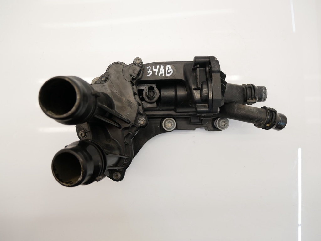 [MTD-474791] Carcasa del termostato 05L121111Q para Skoda Superb VW Passat Audi A3 Seat Tarraco 2.0 TDI 110kW 150CV