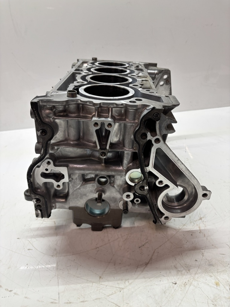 [MTD-502827] Bloque motor defectuoso Mercedes CLA 1.3 gasolina M282.914 282.914 R2820111200