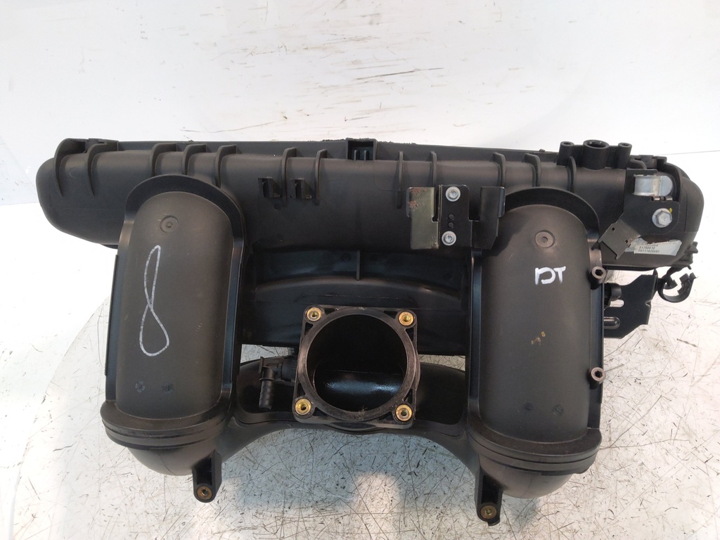 [MTD-513176] Colector de admisión BMW Serie 3 E90 3.0 328i N52B30A 7548028