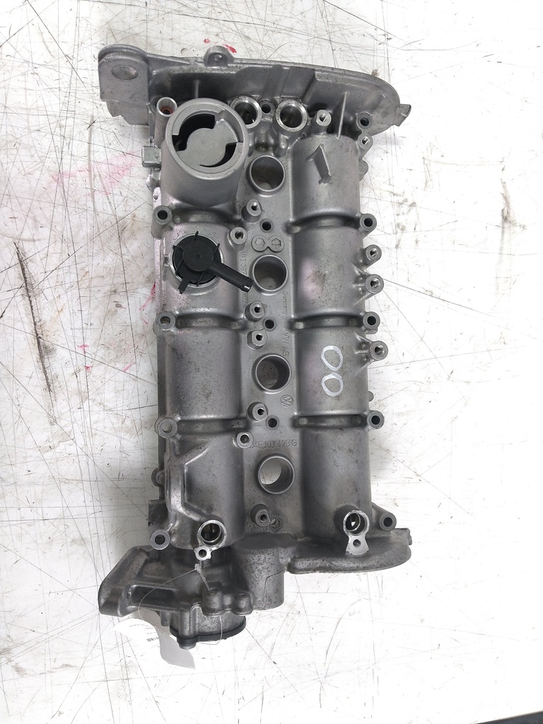 [MTD-530528] Tapa de válvulas con árboles de levas VW Arteon 2021 DGEB 1,4 eHybrid 04E103479G