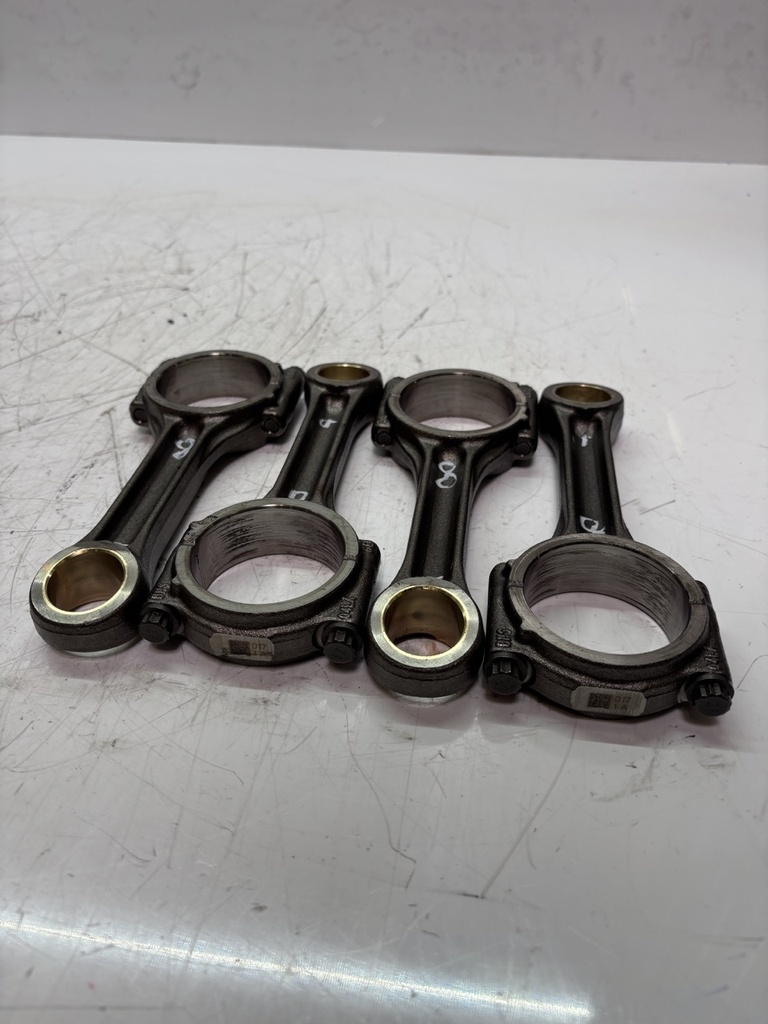 [MTD-464286] 4 Bielas para VW Audi Seat Skoda A3 Golf VII 2.0 TDI CUNA CUN 04LA
