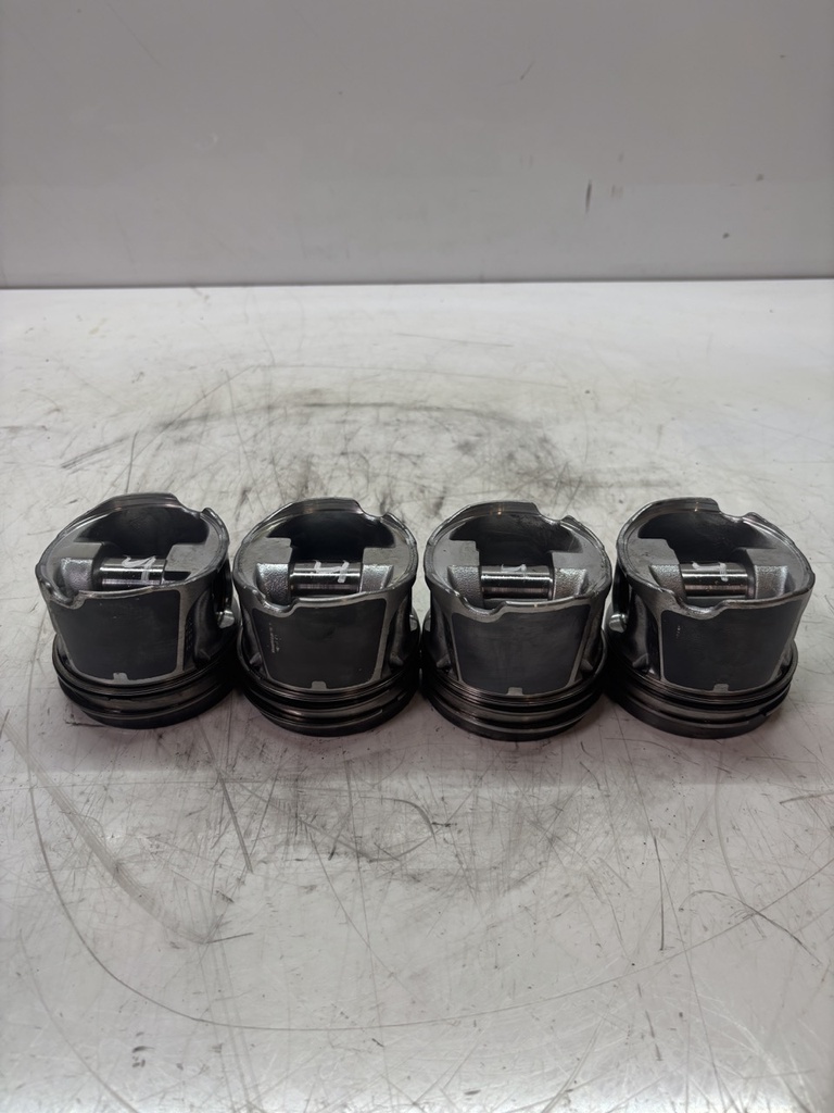 [MTD-467311] 4x Pistones Para Opel Vivaro A 2.0 CDTi M9R630 M9R LHM 95507103