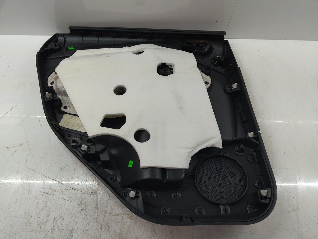 [MTD-526793] Revestimiento de puerta Ford Kuga II