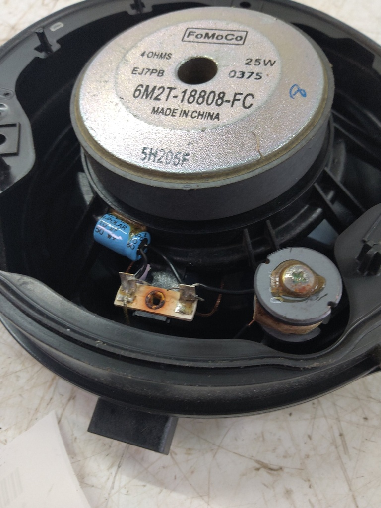 [MTD-526797] Altavoz Ford Kuga II 6M2T-18808-FC