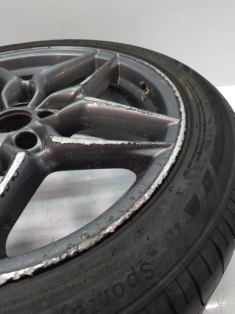 [MTD-509320] Llanta de aleación 19" 8J ET43,5 Infiniti Q30 2.0T M270.920