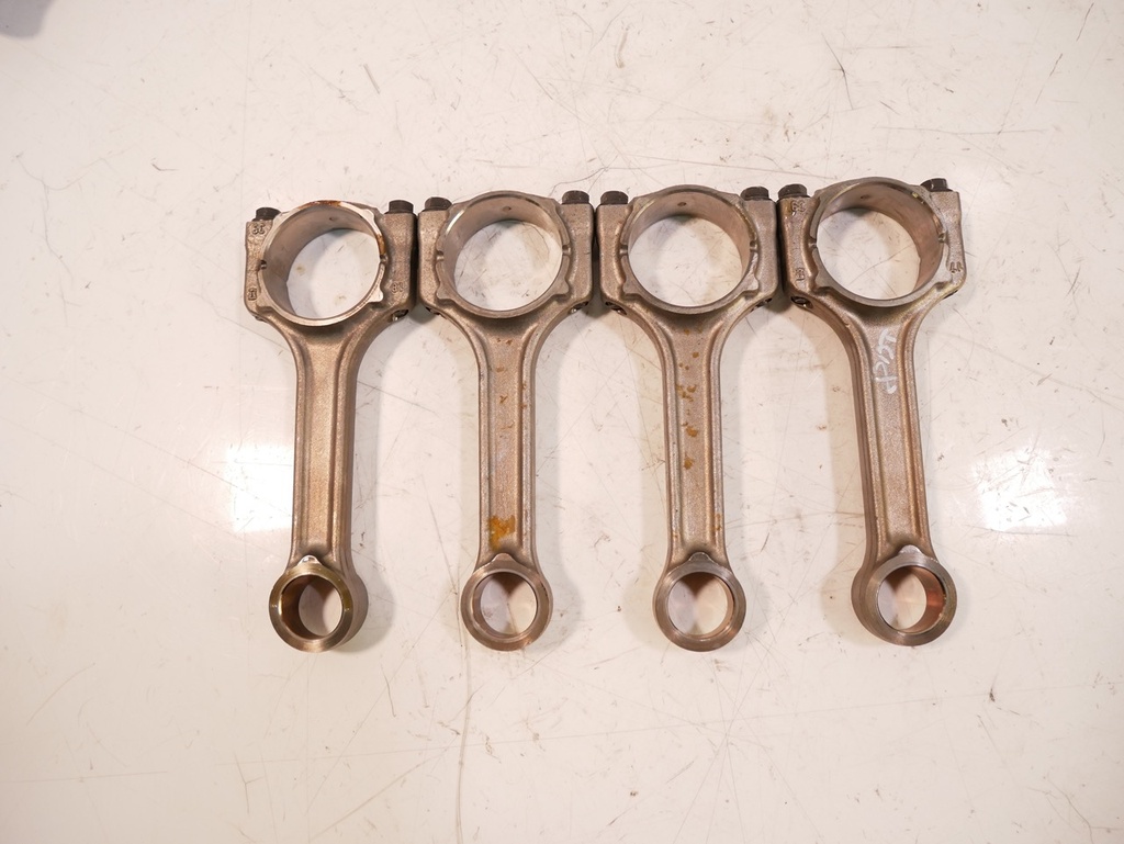 [MTD-447285] 4x Biela Alfa Romeo Fiat 1.3 D 330A1000