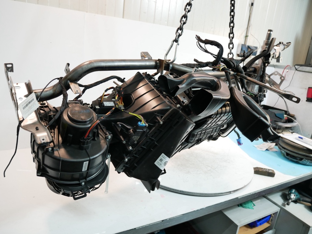 [MTD-491831] Carcasa del distribuidor de aire para VW Amarok 3.0 TDI 4motion DDX DDXB