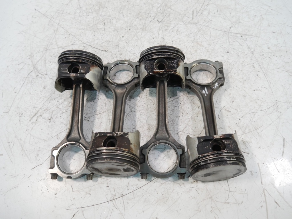 [MTD-494857] 4x biela pistón Ford Fiesta VI 1.25 SNJC 8A6G-AC