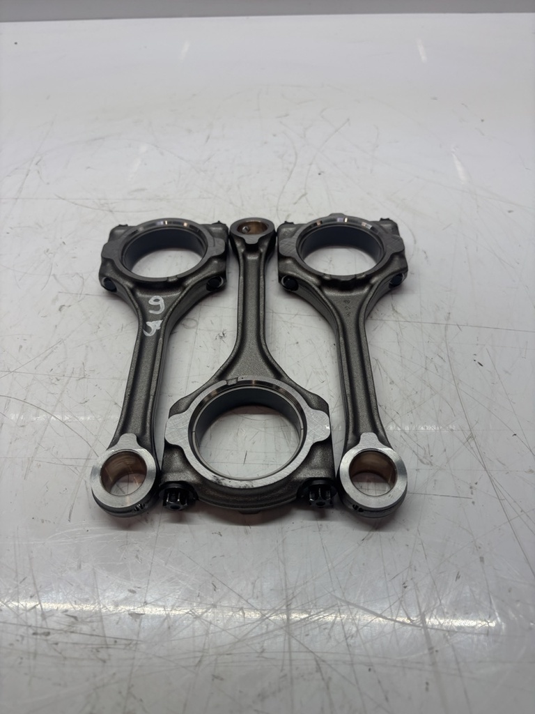 [MTD-497554] 3x Biela Para Toyota Lexus Yaris 1.5 Hybrid M15A-FXE M15A 1320129835A0