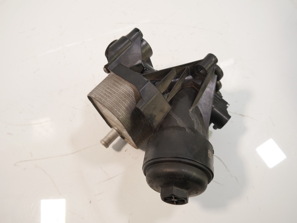 [MTD-470514] Carcasa del filtro de aceite Audi Q5 2.0 40 TDI quattro DTPA DTP 05L115389AB