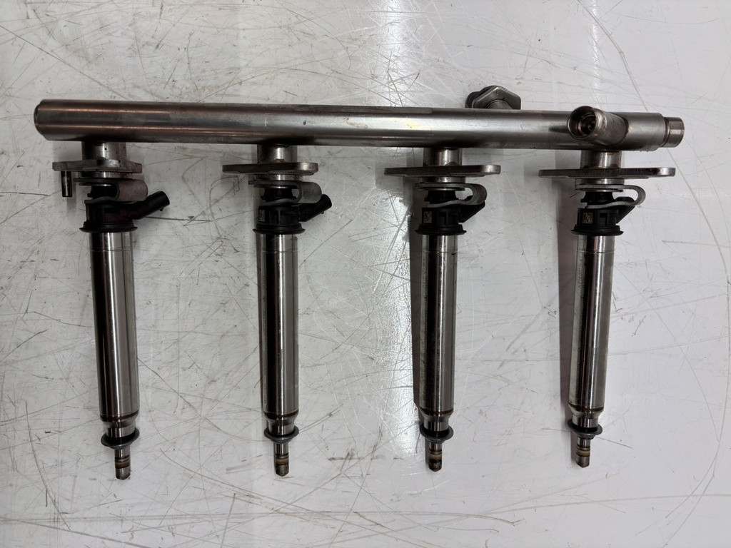[MTD-486810] Colector de admisión Mercedes Clase C 1.6 gasolina M274.910 274.910 A2740700995