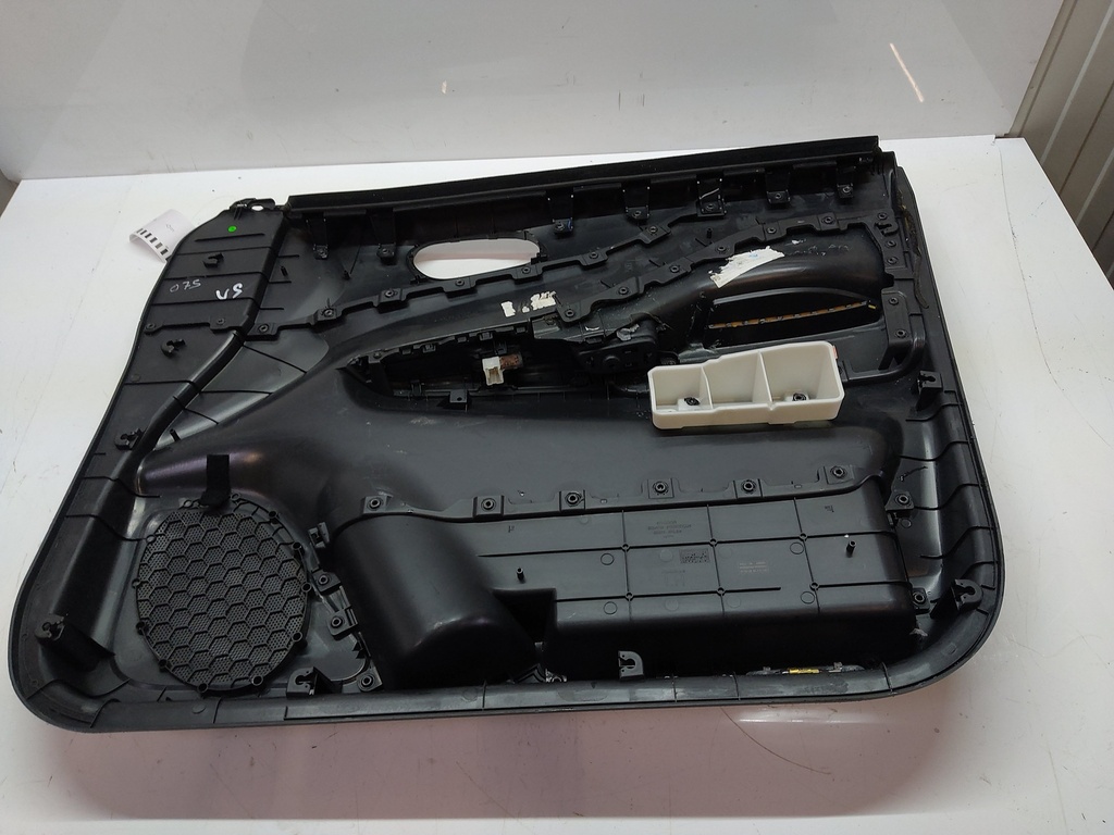 [MTD-503010] Panel de puerta Nissan Navara 4x4 D23 2.3 dCi