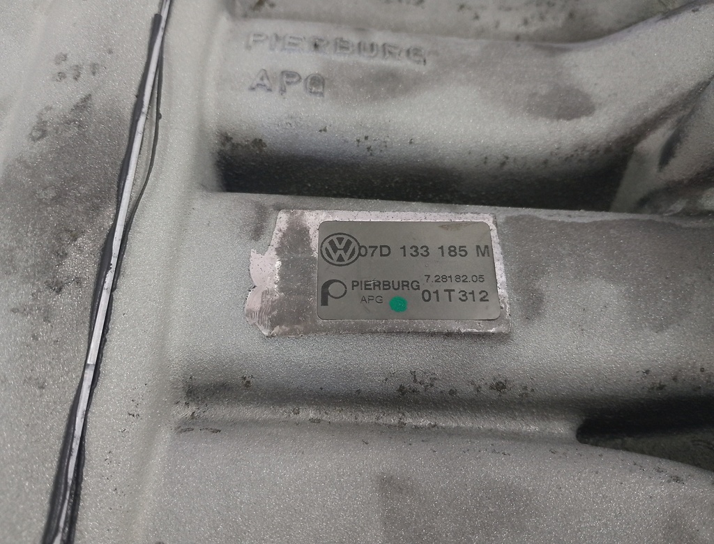 [MTD-512529] Colector de admisión VW Passat B5.5 4.0 W8 BDN 07D133185M