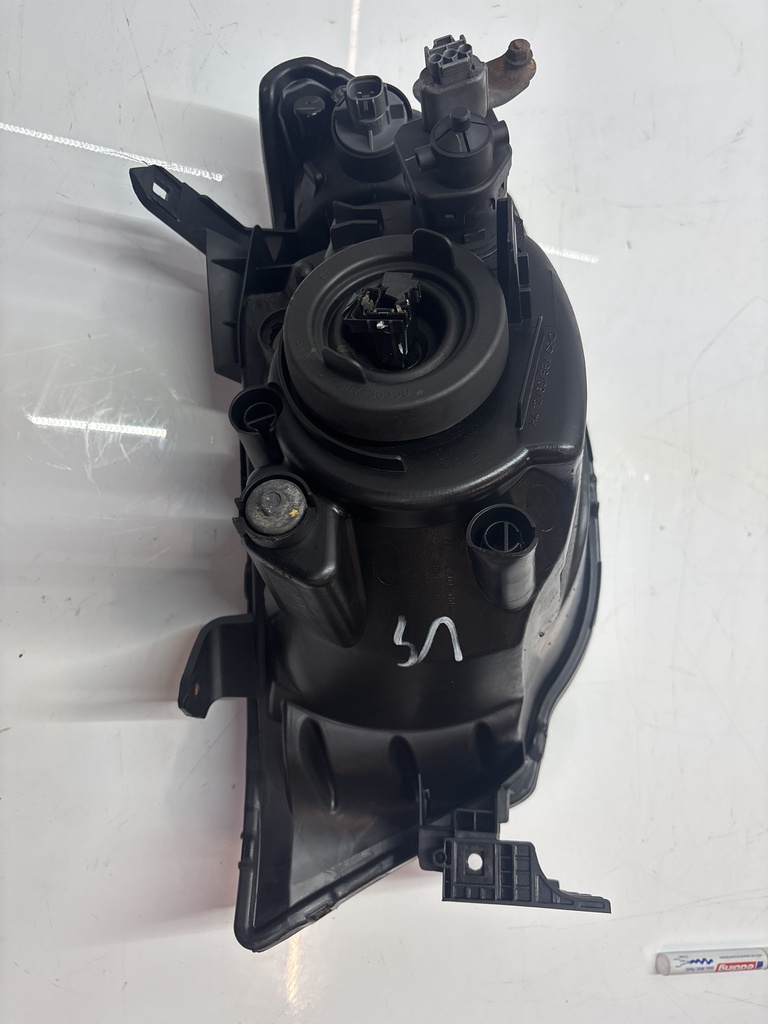 [MTD-506420] Faro delantero derecho Mitsubishi L200 Triton KB4T 2.5 DI-D 4D56