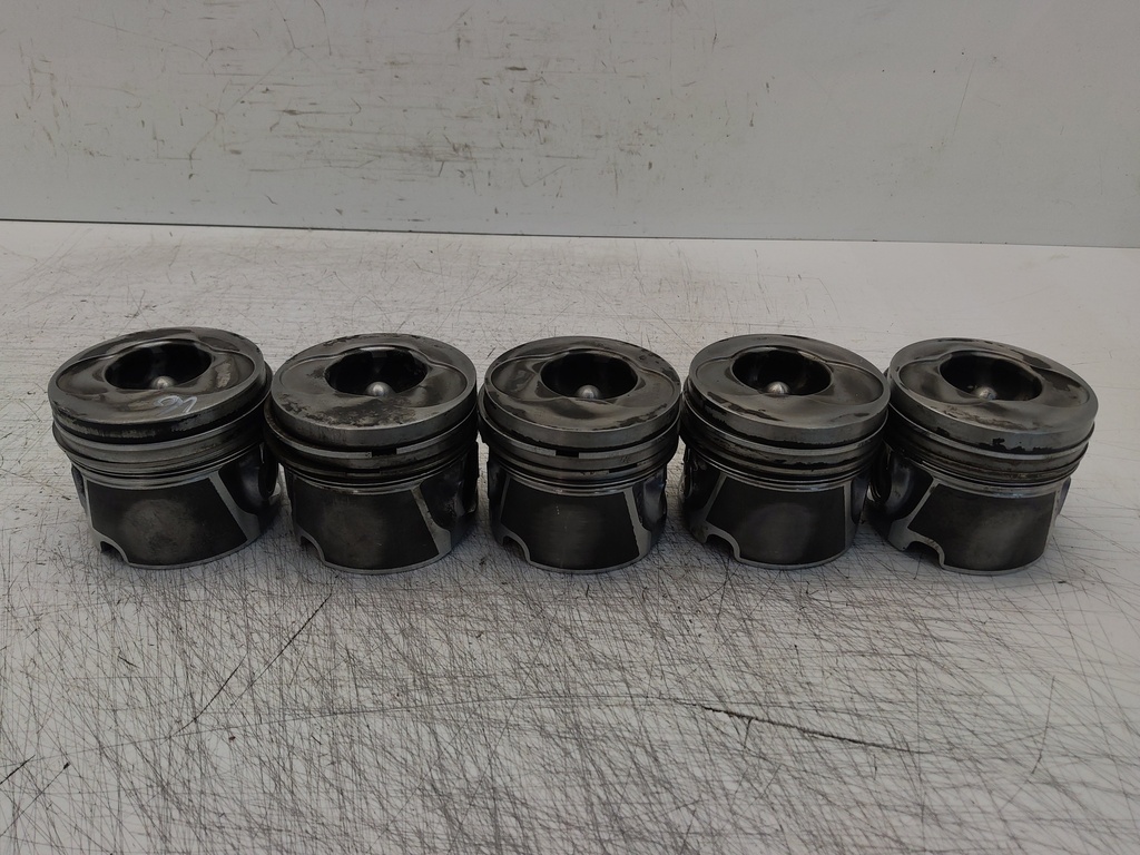 [MTD-519240] 5x pistones VW Transporter T4 2.5 TDI AJT