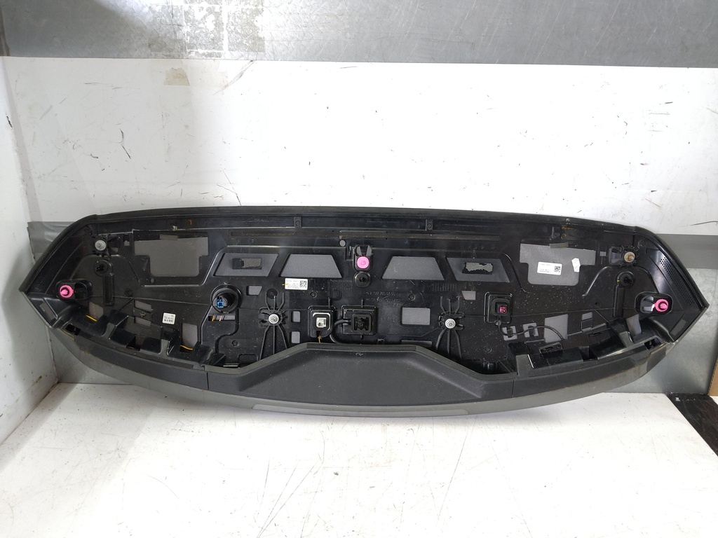 [MTD-531299] Kit de alerón trasero Mercedes Clase A W177 2020 M282