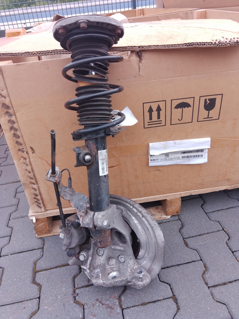 [MTD-531156] Cubo de rueda y amortiguador BMW Serie 1 F20 2015 B37D15U0 116d 6873721