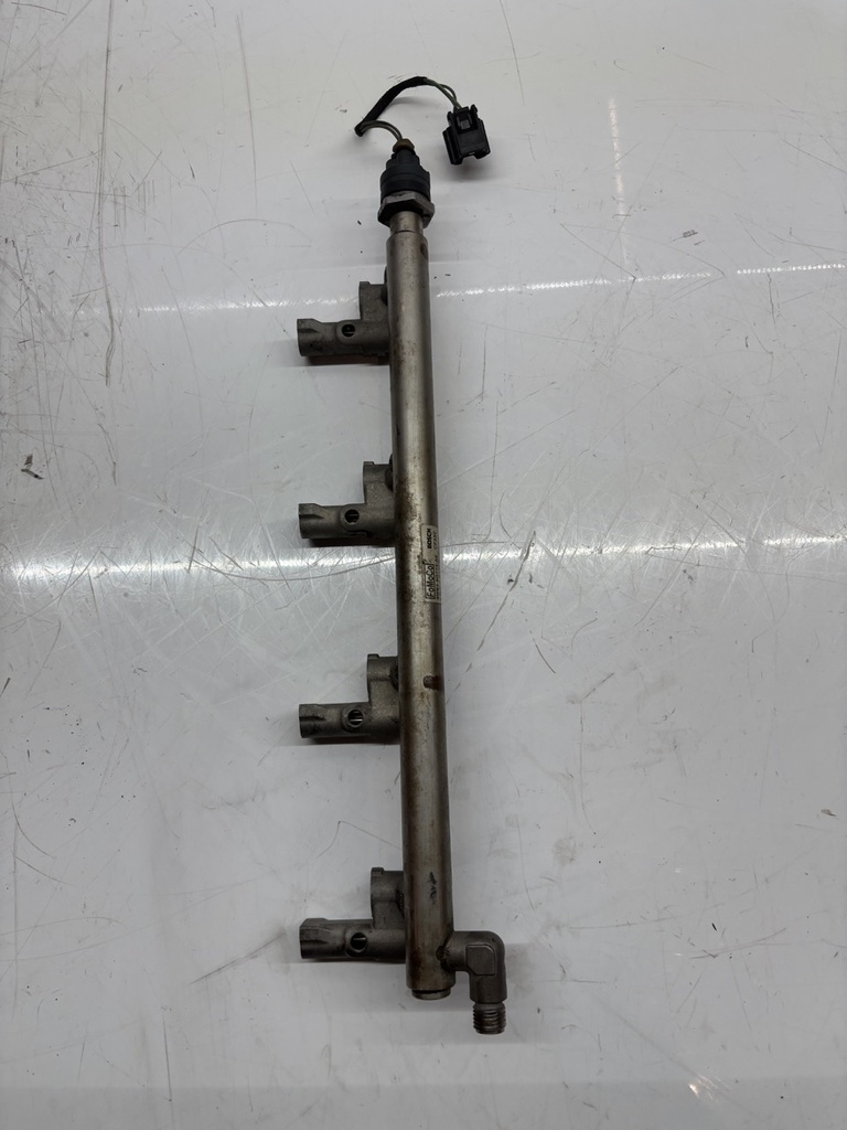 [MTD-447223] Colector de inyección de combustible Jaguar XK II X150 5.0 V8 508PS AJ133 8W93-9G774-AE
