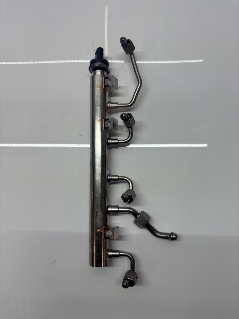 [MTD-494389] Riel inyector NUEVO Land Rover Range Rover V L460 / BMW X5 G05 4.4 V8 N63B44E N63 NC10 7852403