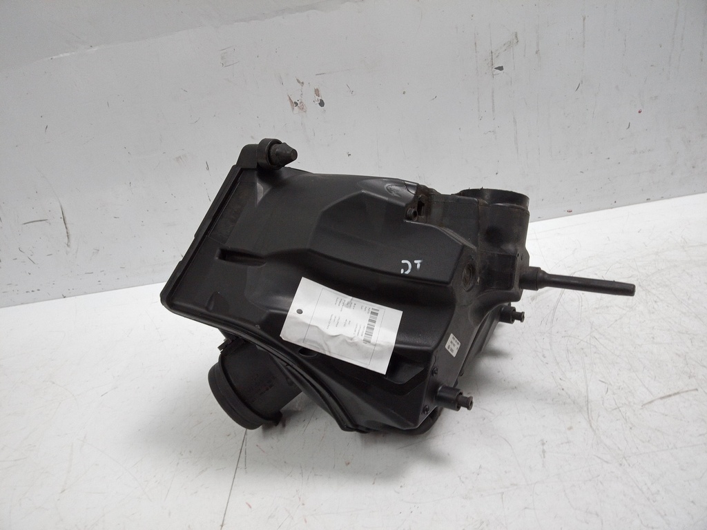 [MTD-499621] Caja de filtro de aire Audi A4 8WC 3.0 TDI DMG DMGA 8W0133835T