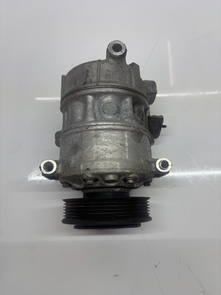 [MTD-495266] Compresor de aire acondicionado Audi Seat VW Q3 Alhambra Sharan 2.0 TDI CUVC CUV 7N0816803D