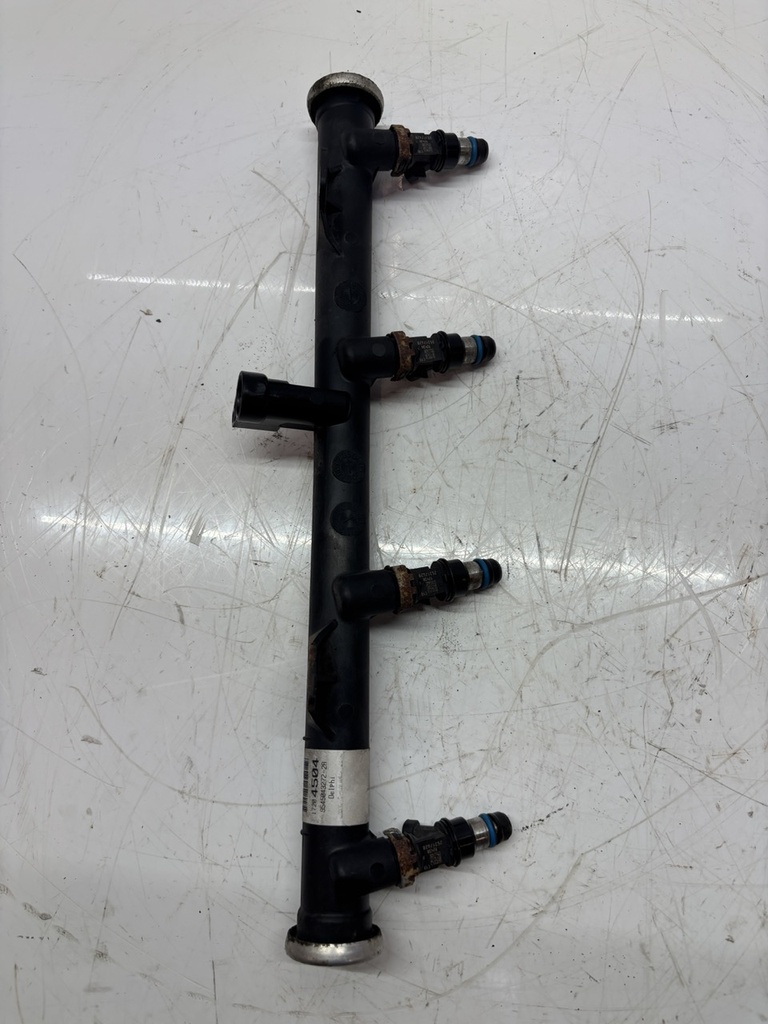 [MTD-502903] Riel de inyectores Cadillac Escalade 6.0 V8 gasolina LQ9 364CUV8 25343426