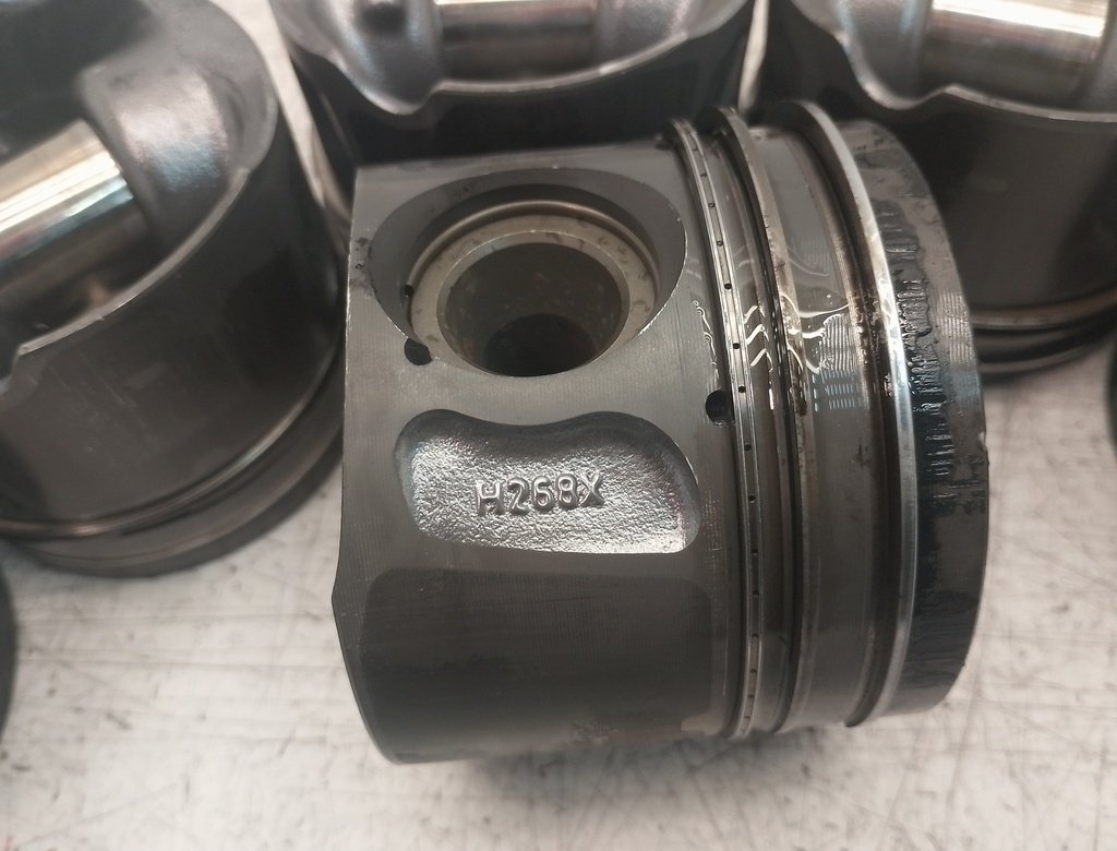 [MTD-513342] 6x Pistones Land Rover Sport L494 3.0 TDV6 306DTA GEN2