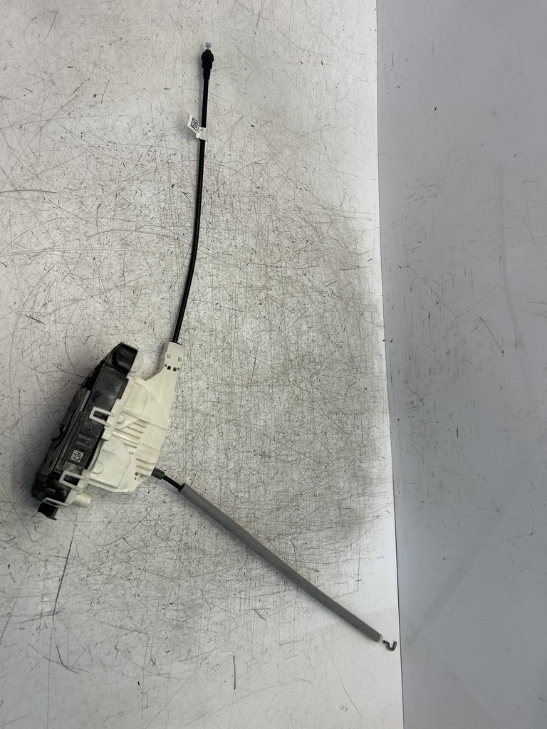 [MTD-510712] Cerradura de puerta delantera izquierda Mercedes Sprinter B907 OM654.920 654.920 A9077200200