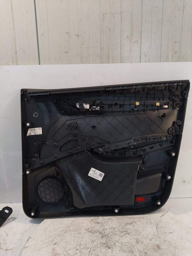 [MTD-526515] Revestimiento de puerta delantera izquierda Skoda Karoq 1.5 TSI