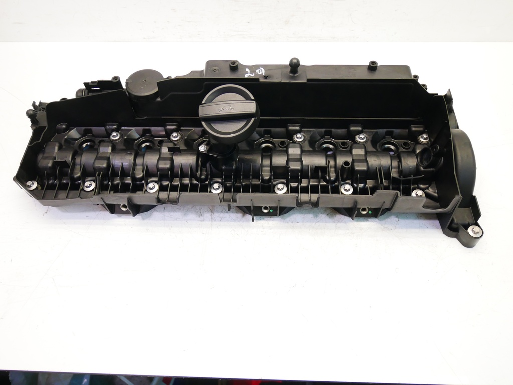 [MTD-399139] Tapa de balancines BMW 5er G30 G31 F90 530xd 3.0 D Diesel xDrive B57D30A 8571308