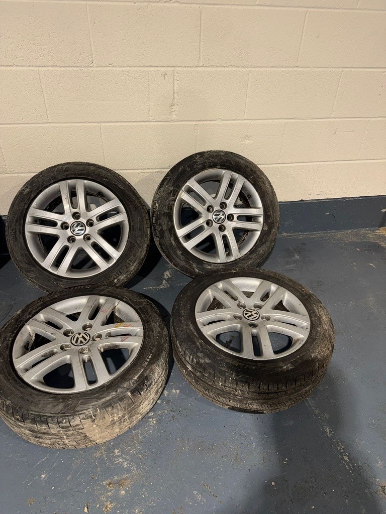 [MTD-492374] Rueda con neumático VW Golf 6 Variant AJ5 1.6 TDI 4motion CAYC CAY 1K0601025BM