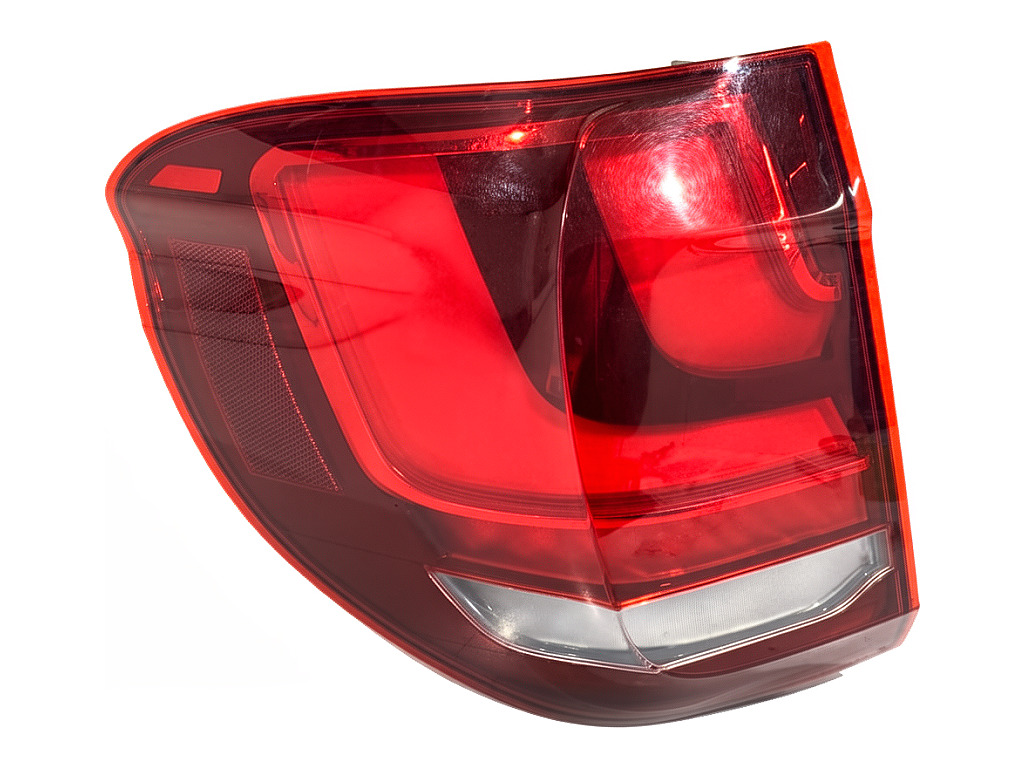 [STARK-924473] Piloto trasero izquierdo BMW X5 (F15, F85) 2013-2018