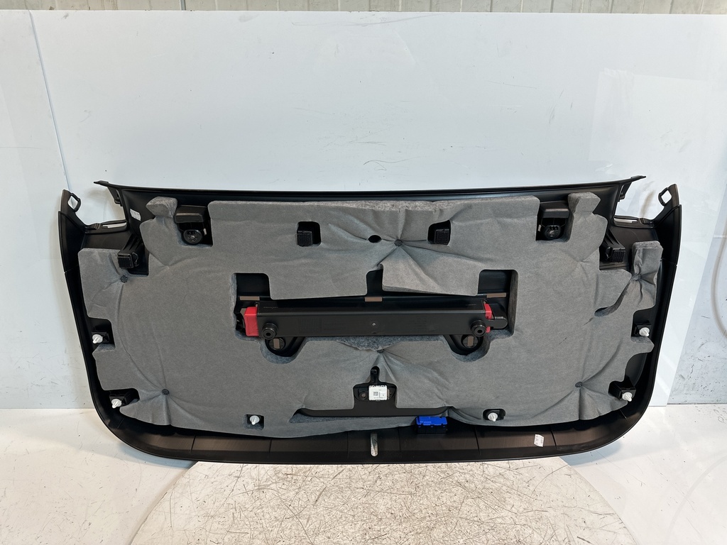 [MTD-498387] Embellecedor del portón trasero BMW Serie 6 G32 GT 2.0 620d 2019