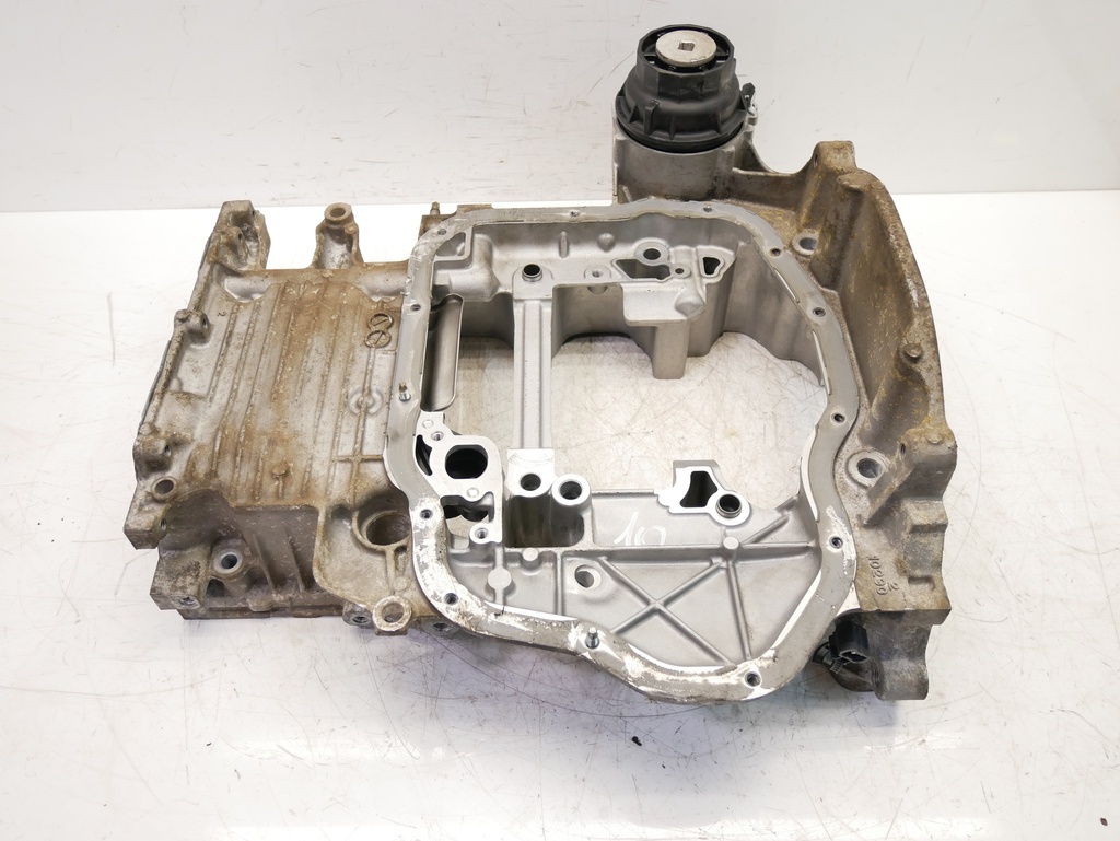 [MTD-395219] Cárter de aceite superior para Lexus IS 300h 2.5 Hybrid 2AR-FSE 2016