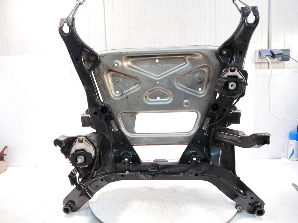 [MTD-436693] Soporte portaeje BMW Serie 5 E60 E61 3.0 530d 306D3 M57 6780302