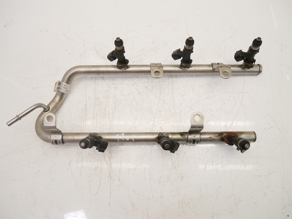 [MTD-419989] Rampa de inyectores Chrysler Dodge 3.5 V6 EGG 107667 1890AB