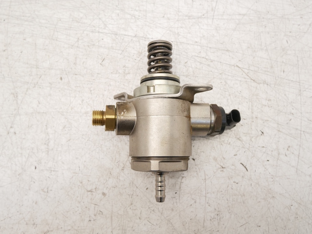 [MTD-473127] Bomba de combustible Audi A4 A5 A6 Q5 2.0 TFSI CAEB CAE 06J127025E