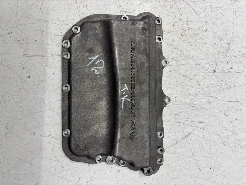 [MTD-474031] Tapa de balancines Mercedes E63 AMG 6.2 V8 gasolina M156.983 A1560140902