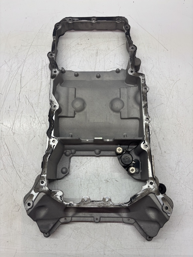 [MTD-474037] Cárter de aceite Mercedes E63 AMG 6.2 V8 gasolina M156.983 156.983 A1560141702