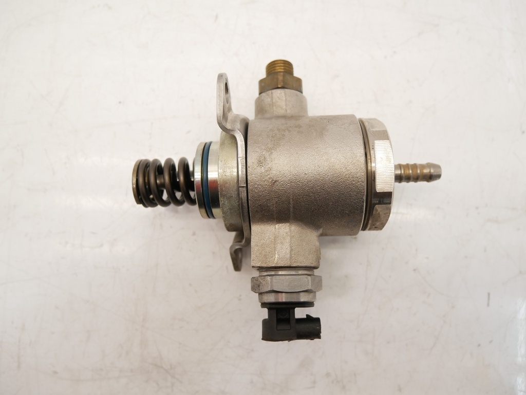 [MTD-476833] Bomba de combustible Audi A4 B8 A5 Q5 2.0 TFSI quattro CPMB CPMA CPM 06J127025G