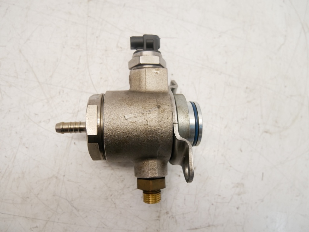 [MTD-478963] Bomba de combustible Audi A4 B8 A5 A6 2.0 TFSI quattro CAED CAEB CAE 06J127025G