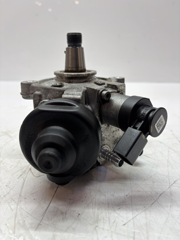 [MTD-487543] Bomba de alta presión para Audi A4 B9 A5 Q5 2.0 TDI DEUA DEU 04L130755E