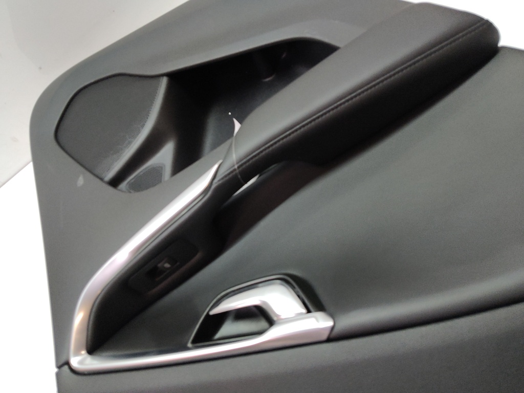 [MTD-505954] Revestimiento de puerta Volvo V40 525 2.0 D4 Diesel D4204T14 31407497