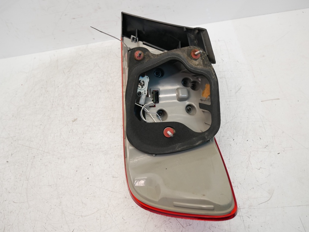 [MTD-508074] Luz trasera BMW Serie 3 E92 2.5 N52B25A 63217174403