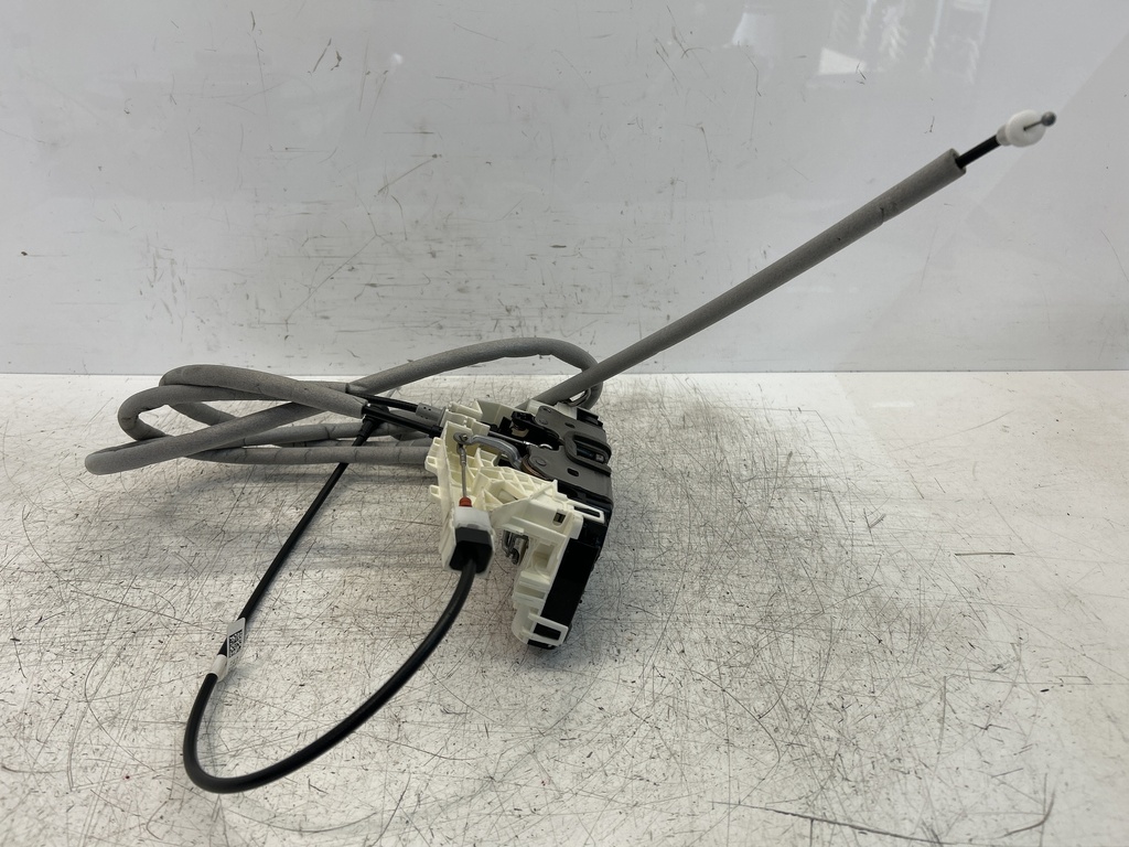 [MTD-510572] Cerradura de puerta Mercedes Sprinter B907 2.0 CDI OM654.920