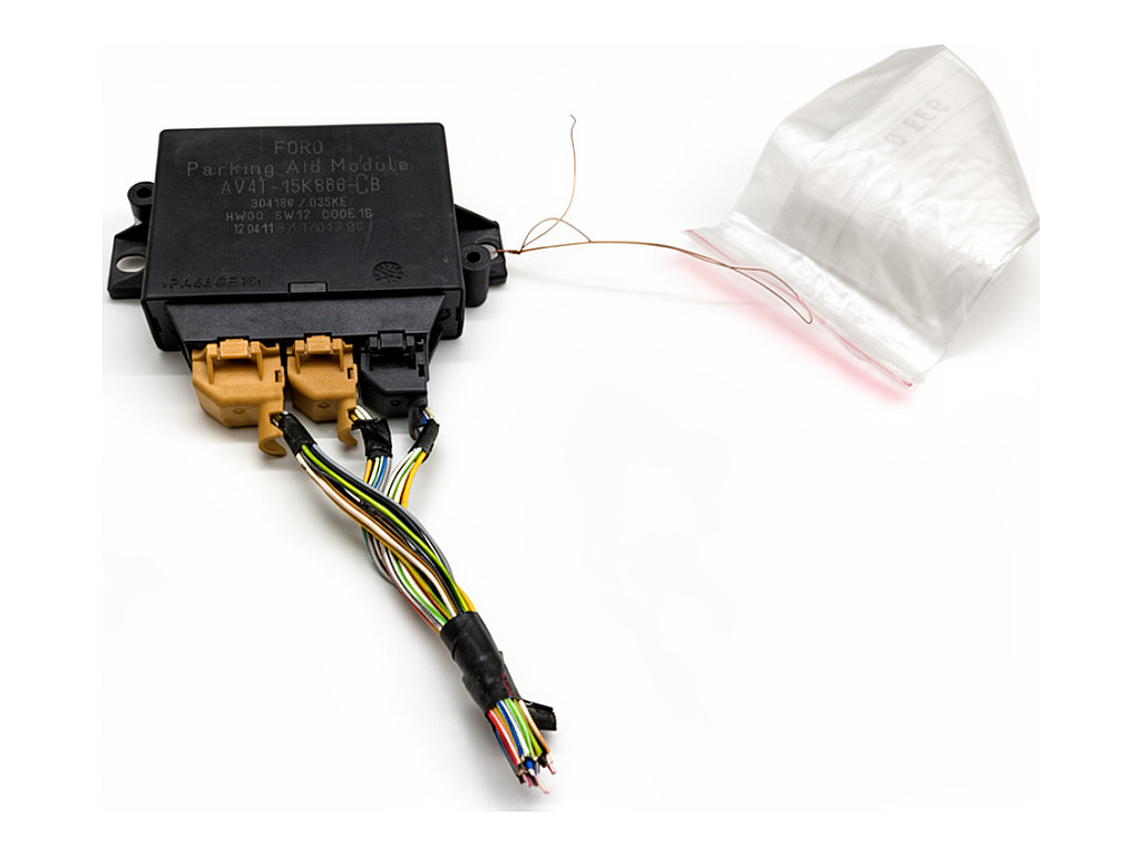 [STARK-931051] Módulo PDC para Ford Kuga I 2008-2012