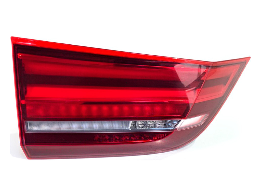 [STARK-924476] Piloto trasero izquierdo BMW X5 (F15, F85) 2013-2018