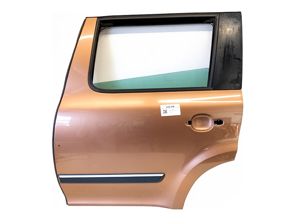 [STARK-932376] Puerta trasera izquierda SKODA YETI (5L) 2009-2017